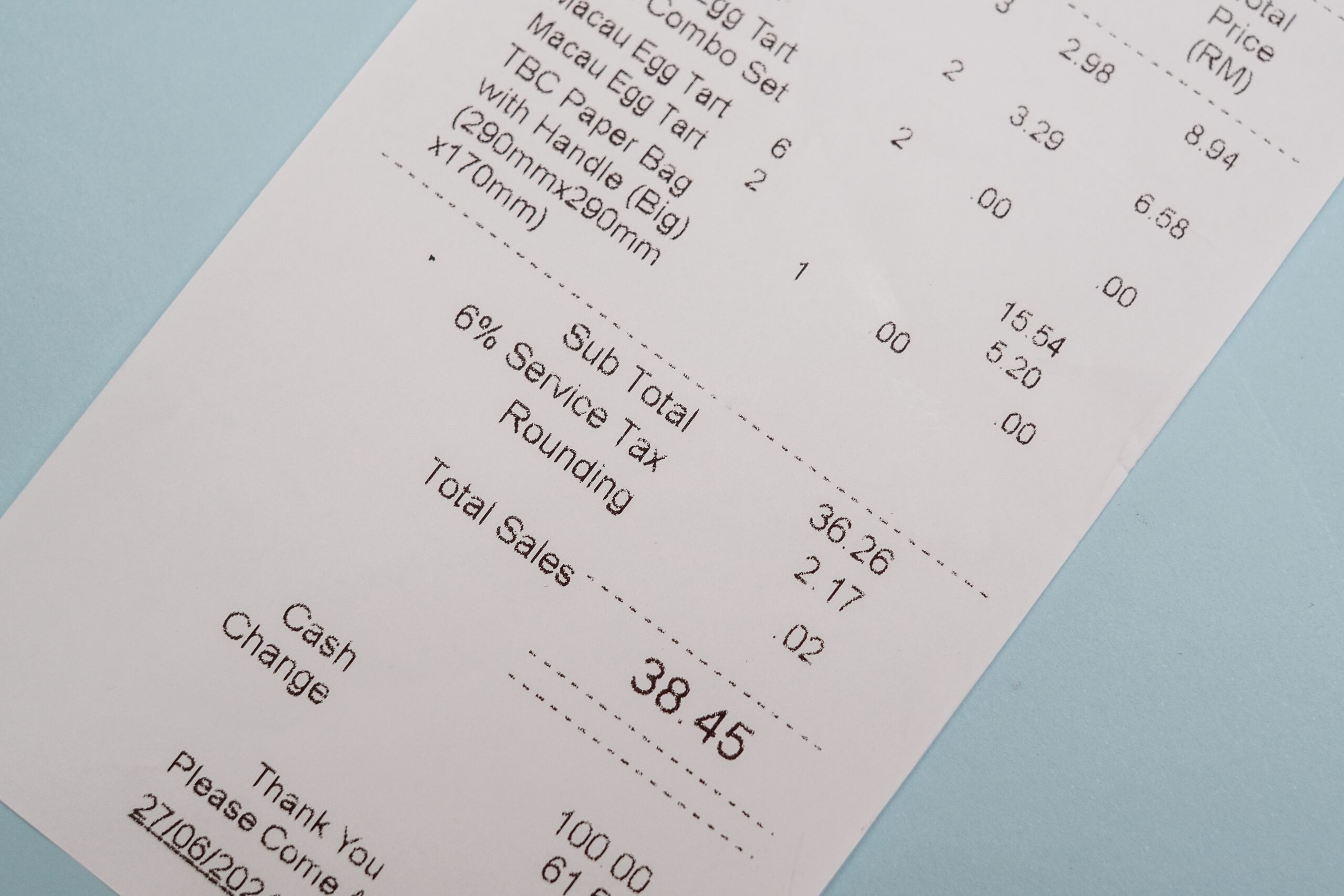 What is the Difference Between a Receipt and a Tax Receipt